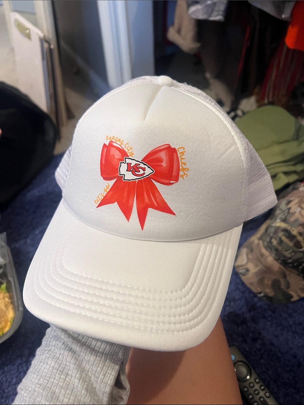 Kansas City Chiefs White Trucker Hat with Red Bow Graphic